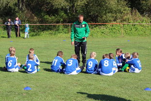 星空体育在线登录-女篮老将坚持出战为队伍稳定发挥贡献宝贵经验力量，女篮名将