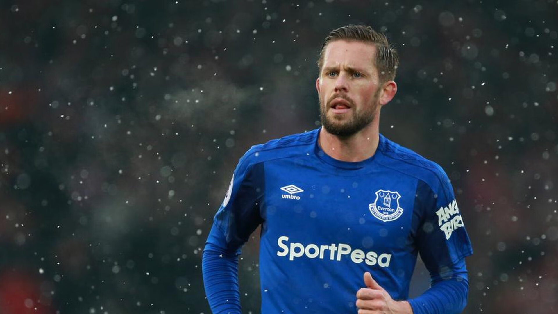 滑雪板飞跃大赛:空中的速度与惊险,滑雪飞跃视频